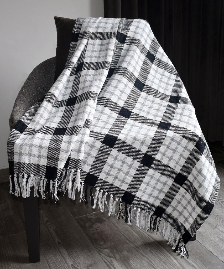 Farmhouse Hand Woven Plaid Collection Cotton Fringe Throw Blanket for Couch | Sofa | Bed |  50x60, White/Black